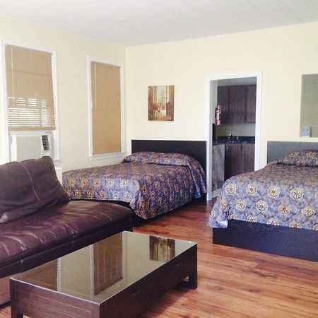 Pinedale Inn Gravenhurst Zewnętrze zdjęcie