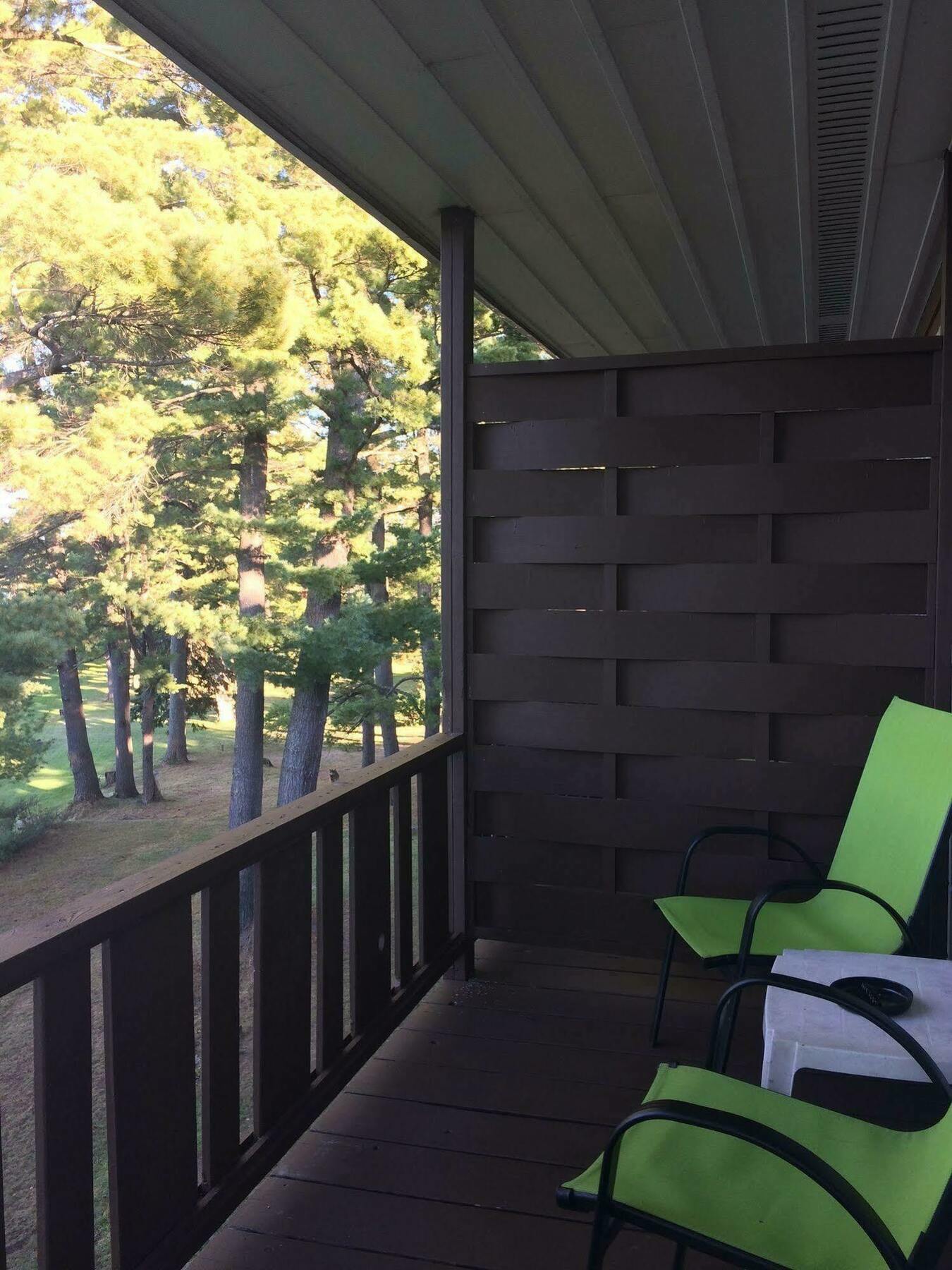 Pinedale Inn Gravenhurst Zewnętrze zdjęcie