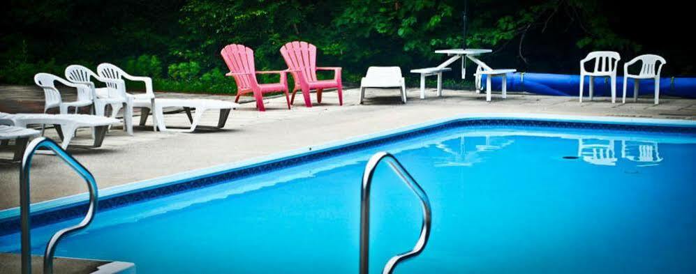 Pinedale Inn Gravenhurst Zewnętrze zdjęcie